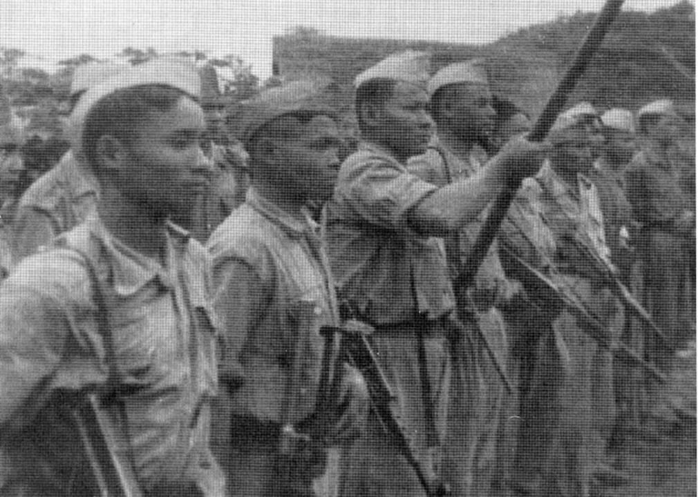 1959: U.S. Special Forces train soldiers in Laos